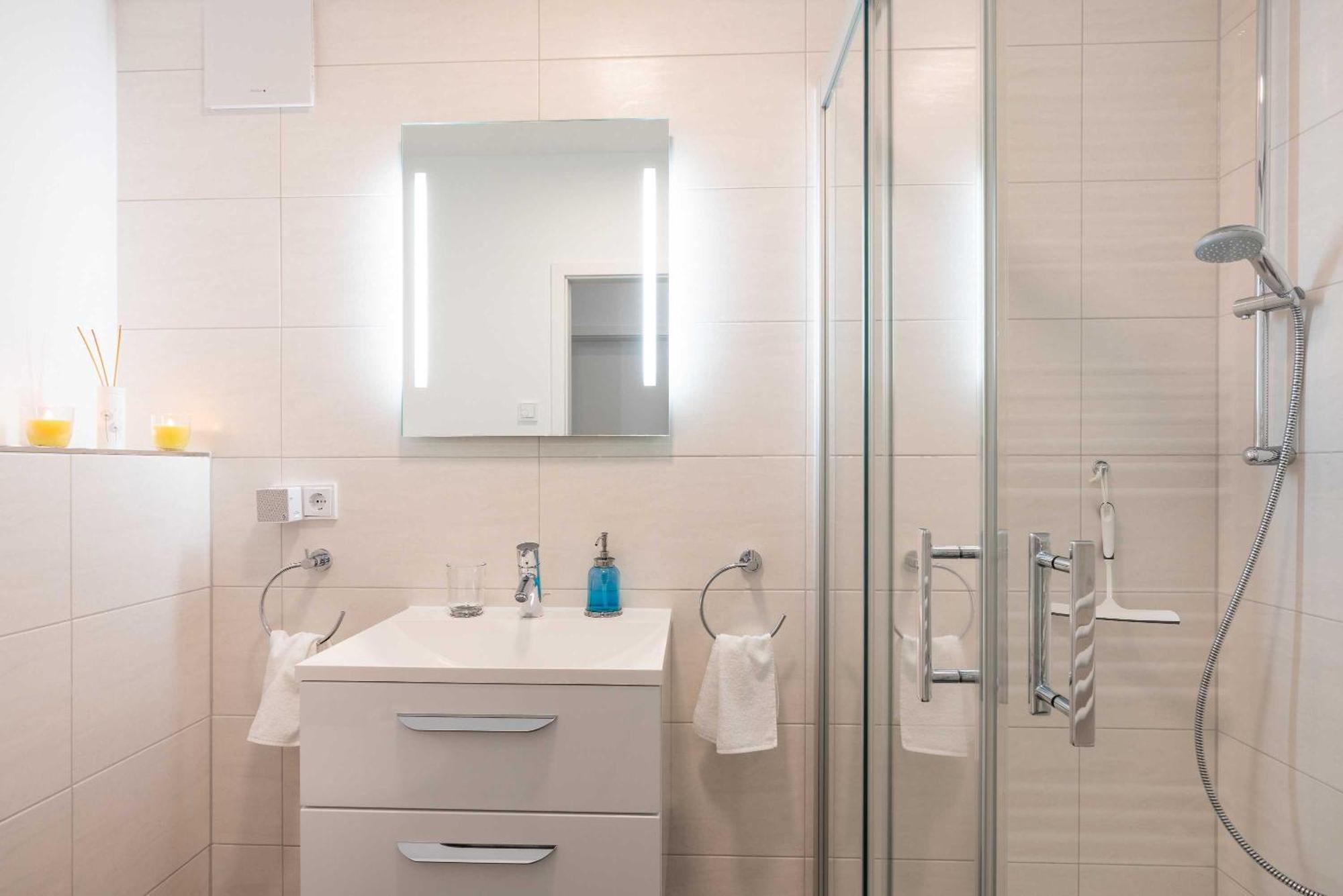 Appartement "Diamant" Mit Penthouseflair - Oase Am Haff Garz  الغرفة الصورة